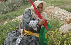 فلسطينيون يتمسكون بحقوقهم في ذكرى يوم الأرض