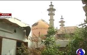 العالم ترافق تحرير جيش سوريا لمقام السيدة سكينة