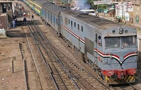 اضراب سائقي القطارات يشل النقل الحديدي بمصر