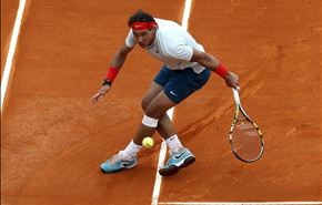 نادال يخسر مجموعة وينضم الى تسونغا