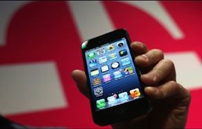 آبل تعيد الملايين من آي فون 5 إس بسبب سوء التصنیع