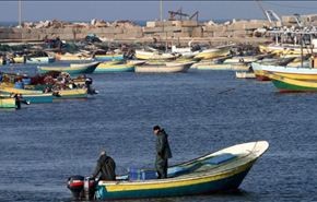 زوارق الاحتلال تطلق النار باتجاه قوارب الفلسطينيين