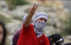 مواجهات بين الفلسطينيين والاحتلال امام سجن عوفر