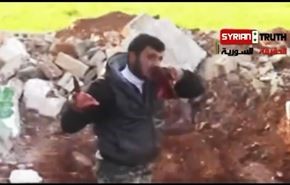 انتقادات دولية من شق إرهابي صدر جندي سوري ونهشه