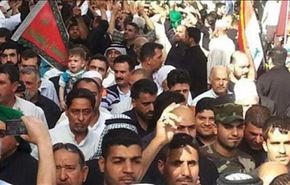حشود شعبية تزور مقام السيدة زينب (ع) بدمشق