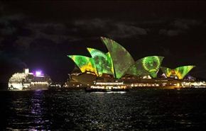 نور و موسیقی مردم سیدنی را مبهوت کرد + فیلم