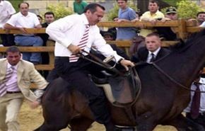 آیا اردوغان باز هم از اسب سقوط می کند؟ + فیلم