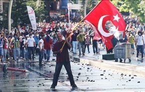 اعتقال 1700 متظاهر معارض لحكومة اردوغان بتركيا