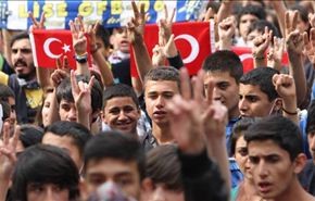 موقف اردوغان يقود تركيا الى ازمة سياسية