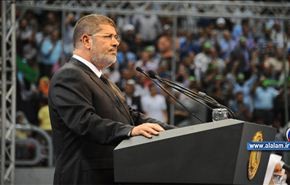 انتقادات لقرار مرسي بقطع العلاقات مع سوريا