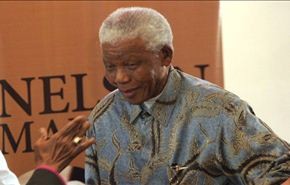 رئاسة جنوب افريقيا: مانديلا في حالة حرجة