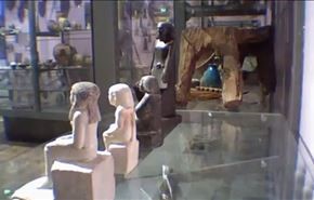 بالفيديو ..تمثال فرعوني بمتحف يتحرك من تلقاء نفسه!
