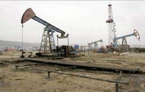 النفط يغلق مرتفعا أكثر من دولار