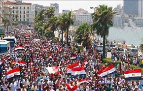 تظاهرات ضخمة بمدن مصرية تخلف قتيلا وعشرات الجرحى
