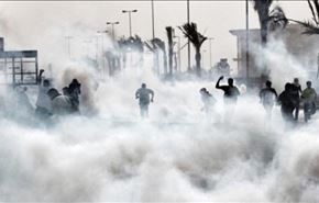 مرگ تدریجی تظاهرکنندگان بحرینی با شلیک گازهای سمی