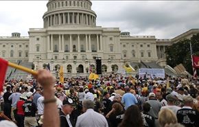 الأميركيون يتظاهرون ضد برنامج التجسس