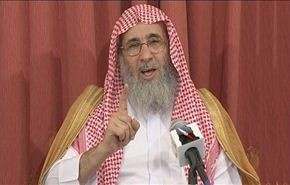 بالفيديو/ داعية سعودي يصف بعض أقرانه بالعلمانية والنفاق
