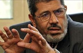 مرسي محتجز في فيللا آمنة تابعة للجيش خارج القاهرة