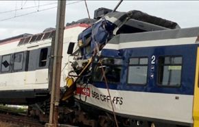 35 جريحا في حادث اصطدام قطارين في سويسرا