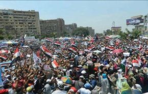 اعتصام امام محافظة أسوان والعريان يتوعد بالمزيد