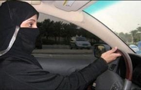 سعودي رافق ابنته لتقود سيارته في الفجر فضبط