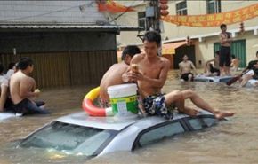 ارتفاع عدد ضحايا فيضانات الصين إلى أكثر من 140