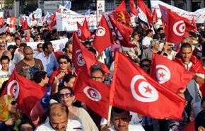 الاف المتظاهرين في تونس يطالبون باسقاط الحكومة