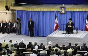 آية الله خامنئي يشكك بجدية الموقف الاميركي الأخير ازاء سوريا