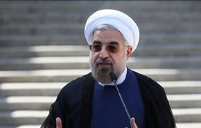 الرئيس روحاني: التقنية النووية وحق التخصيب ليسا للتفاوض