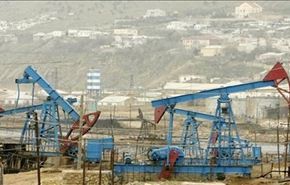 النفط يرتفع عند التسوية مع انخفاض انتاج خليج المكسيك