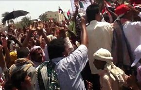 اصابة 4 يمنيين في اشتباكات مع قوات الامن في عدن