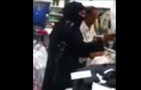 فيديو: امرأة تعنف عضو هيئة لتجاوزه حدوده