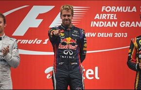 فيتل يحرز اللقب الرابع على التوالي في الفورمولا وان