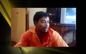 فيديو..سعودي يعتدي بالضرب على عامل هندي وآخر يصوره