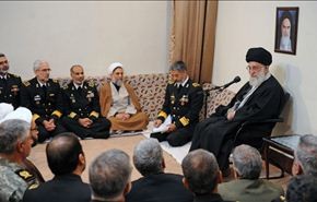 قائد الثورة يدعو لإعداد قوة عسكرية بحرية تليق بايران