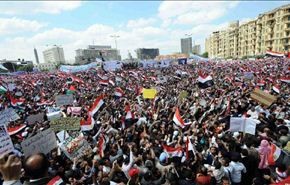 اشتباكات في ميدان التحرير وسط القاهرة
