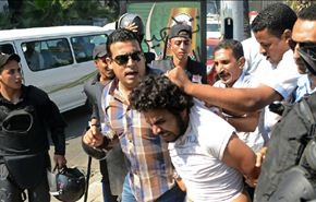 الشرطة المصرية تفرق متظاهرين وتعتقل العشرات