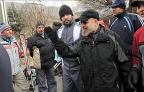 بالصور/ الرئيس روحاني  في الجبال المطلة على طهران