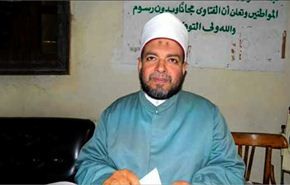 الأزهر ينقل واعظ ديني لوظيفة إدارية لتحريمه محاكمة مرسي