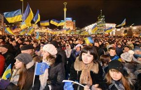 الحكومة الاوكرانية تدعو للحوار والمعارضة تصعد