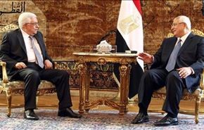 عباس بالقاهرة لبحث المصالحة وانتهاكات الاحتلال الإسرائيلي
