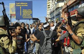 3 قتلى في اشتباكات بين متظاهرين والاهالي والشرطة في مصر