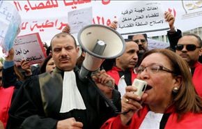 قضاة في تونس يضربون عن العمل للمطالبة باستقلال القضاء