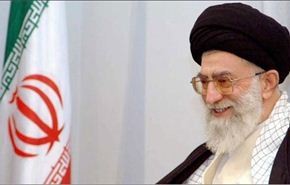 آية الله خامنئي يصدر عفوا وتخفیض عقوبة لعدد من مداني المحاکم