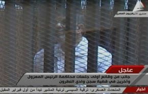 محاکمۀ مرسی به اتهام فرار از زندان + فیلم