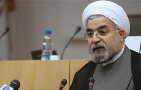 روحاني يدعو لشعارات تعزز الوحدة الوطنية في ذكرى انتصار الثورة