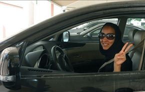 حقوقيات سعوديات يطالبن المفتي بإجازة قيادة المرأة للسيارة