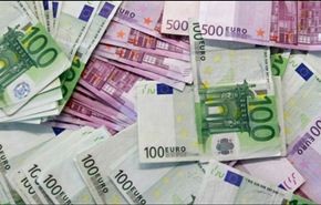 اليورو يتراجع بعد قرار لمحكمة ألمانية
