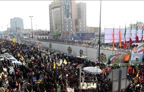 شاهد بالصور، احتفالات عيد الثورة الاسلامية في ايران