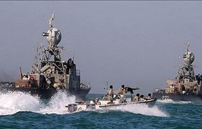 البحرية الايرانية تنقذ سفينة في البحر الاحمر من القراصنة